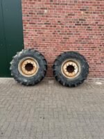 Wielen 380 85 r24 voor Deutz DX 85 90 110 120 8006 10006 13006