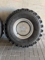 Brede band en velgen 10.00-16 voor Deutz 8006,7206,6006,6806,7807,7207,7006 - Afbeelding 4